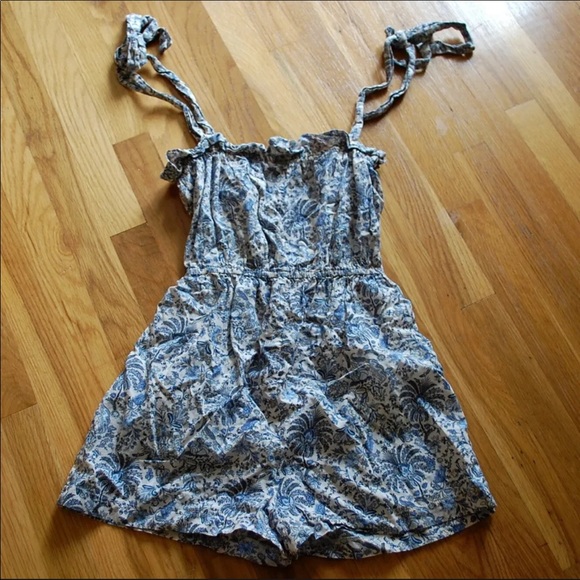 H&M Womens Romper White Blue Floral Smocked Waist Tie Shoulder - Picture 4 of 5